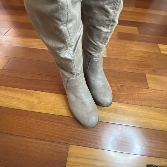 Rampage Knee High Round Toe Slouched Heel Boots size 6 Brown - Picture 2 of 8